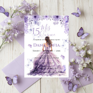 Invitación de Quinceañera Floral Morada en Español