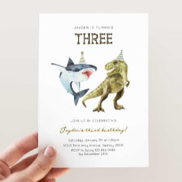 Invitación de tiburón y dino para el tercer día de