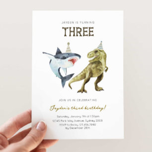 Invitación de tiburón y dino para el tercer día de