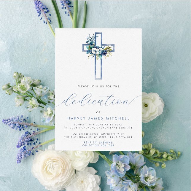 Invitación Dedicación del bebé Dusty Blue Floral Cross (Subido por el creador)