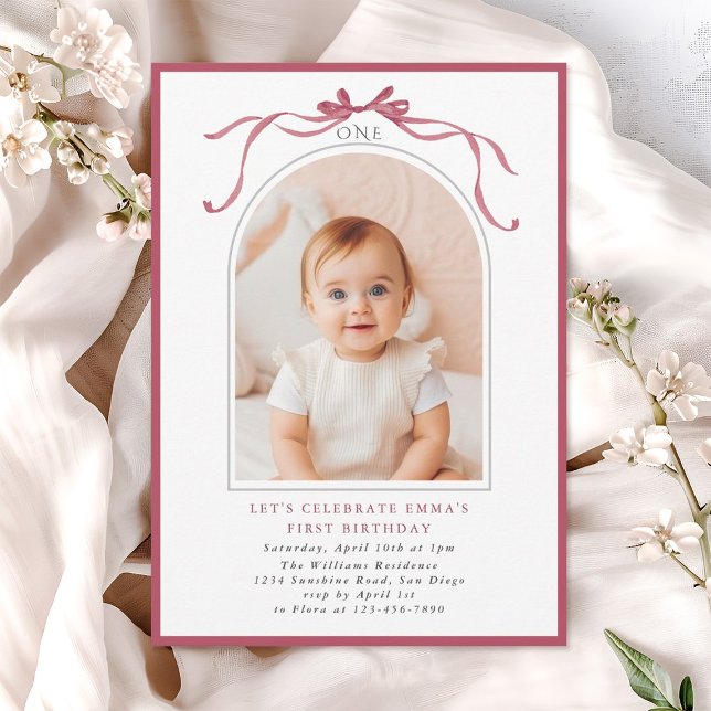 Invitación Deep Blush Pink Bow Girl 1st Birthday Arch Photo (Subido por el creador)