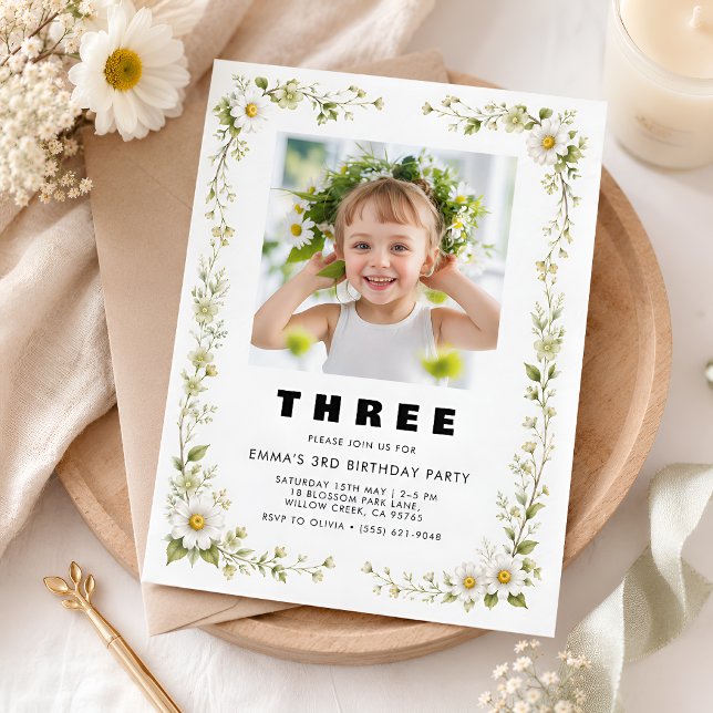 Invitación del 3er cumpleaños de Sweet Daisy con f (Subido por el creador)