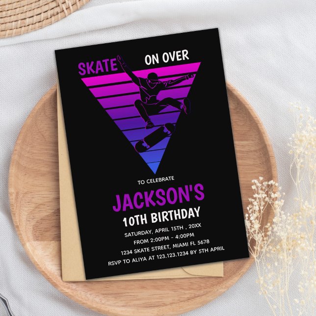 Invitación del Fiesta de Guay Skater editable (Purple Blue Skateboards Birthday Invitations)