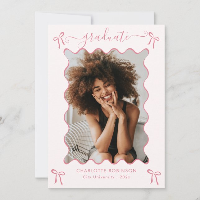 Invitación del Partido de Graduación de Bow Rosado (Anverso)