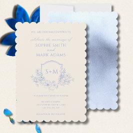 Invitación Delicate Dusty Blue Floral Monogram Crest Wedding