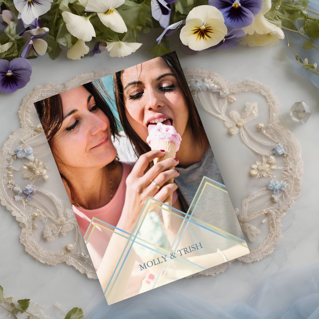 Invitación Delicate Transparency Effect on Romantic Couple (Delicate Transparency Effect Romantic Couple Photo Wedding Invitation Card.)