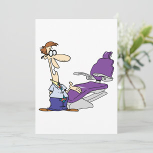 Invitación Dentista hombre divertido y sillón dental púrpura