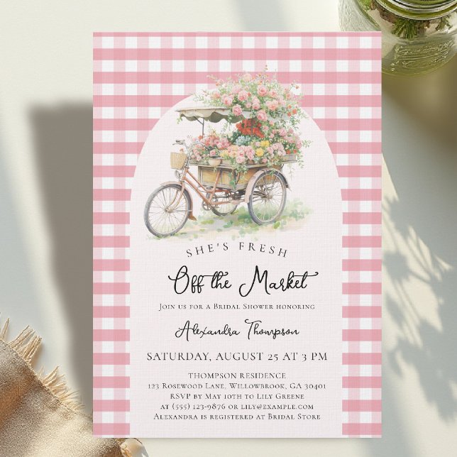 Invitación Desconectada del Mercado Bicicleta Gingham Arco De (shes fresh off the market bridal shower theme flower bike pink gingham boho arch invitation)