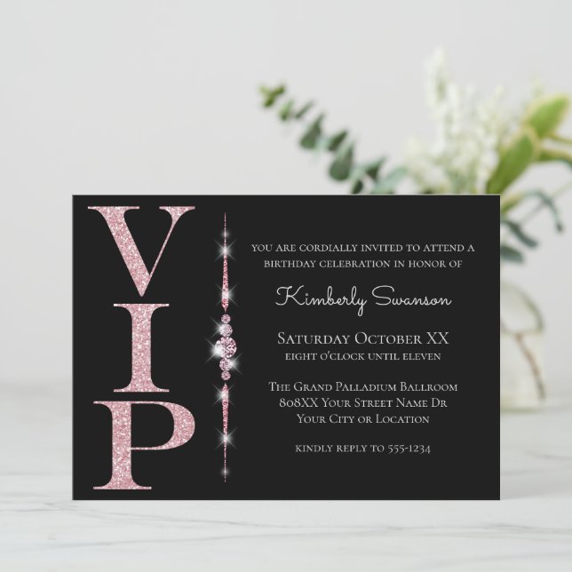 Invitación Diamantes glamorosos en Fiesta VIP de Purpurina ro (Anverso de pie)