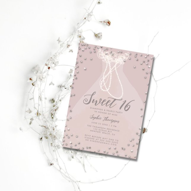 Invitación Diamond Pearl Princess Ruffle Dress Sweet 16 Fiest (Subido por el creador)