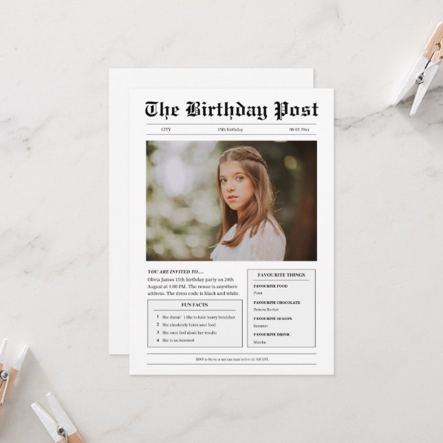 Invitación Diez años divertidos de periódico blanco y negro (Anverso/Reverso In Situ)