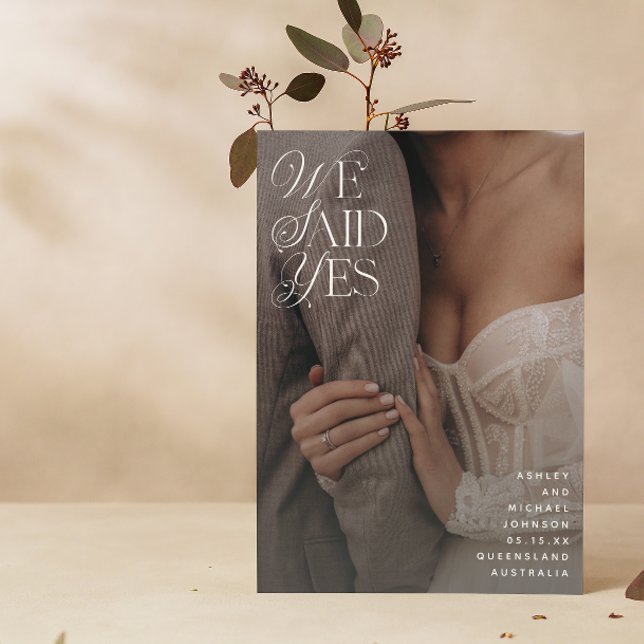 Invitación Dijimos Sí Recepción De Superposición Blanca Sólo  (We Eloped! You're Invited to Celebrate With Us at Our Reception. 🥂💕)