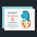 Invitación Dino Bebé Hatching Egte Cute Kids Dinosaur Cumplea<br><div class="desc">Diseño perfecto para niños,  niños o chicas que aman dinosaurios,  dinos personalizados,  T-rex y otras especies de dinosaurios. Perfecto para la fiesta de cumpleaños temática Jurásica. Puede personalizar de la redacción para que se ajuste a otras ocasiones.</div>