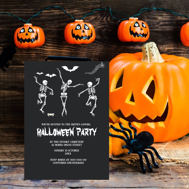 Invitación divertida y espeluznante halloween blanco y negro (Subido por el creador)