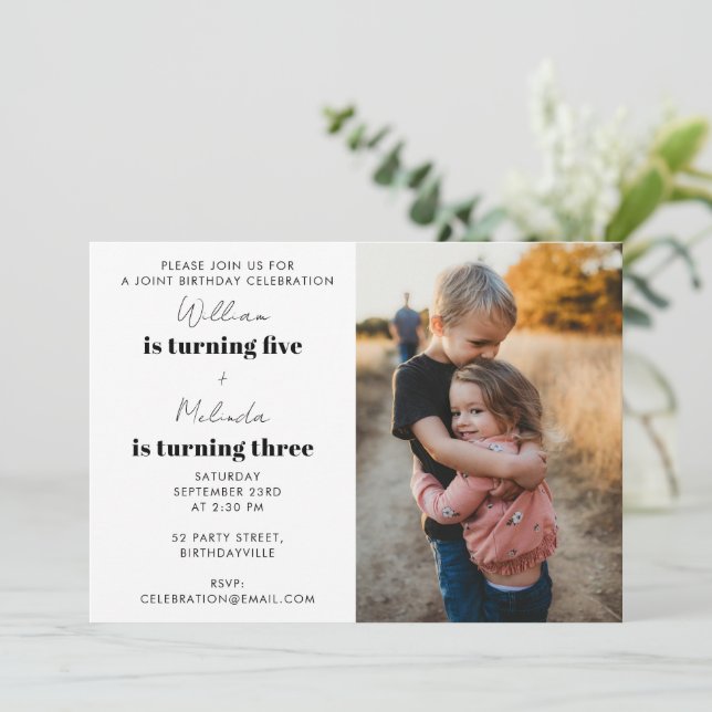 Invitación Doble fiesta de cumpleaños conjunta con foto (Anverso de pie)