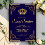 Invitación Dorado azul vintage Ornate Crown Sweet 16<br><div class="desc">Sorprenda a sus huéspedes con esta dulce invitación de temática real dieciséis, que incluye una elegante frontera dorada ornamentada y una hermosa corona. Simplemente agregue los detalles de su evento en esta plantilla fácil de usar para convertirla en una invitación única. Girar la carta para revelar un hermoso patrón de...</div>