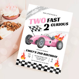Invitación Dos autos rosados de carrera rápido segundo cumple