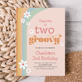 Invitación Dos Chicas Groovy Retro Daisies segundo cumpleaños