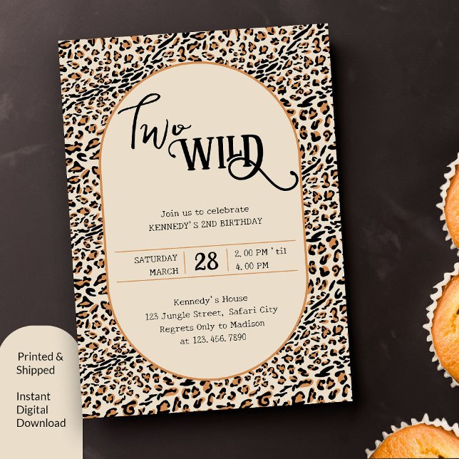 Invitación Dos leopardos salvajes imprimen un segundo cumplea (Two Wild 2nd Birthday Invitation with leopard print)