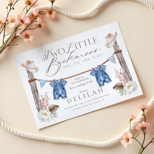 Invitación Dos Mellizos Buckaroos Están En Camino Fiesta de B (Two Twin Buckaroos Are on The Way Baby Shower Invitation)