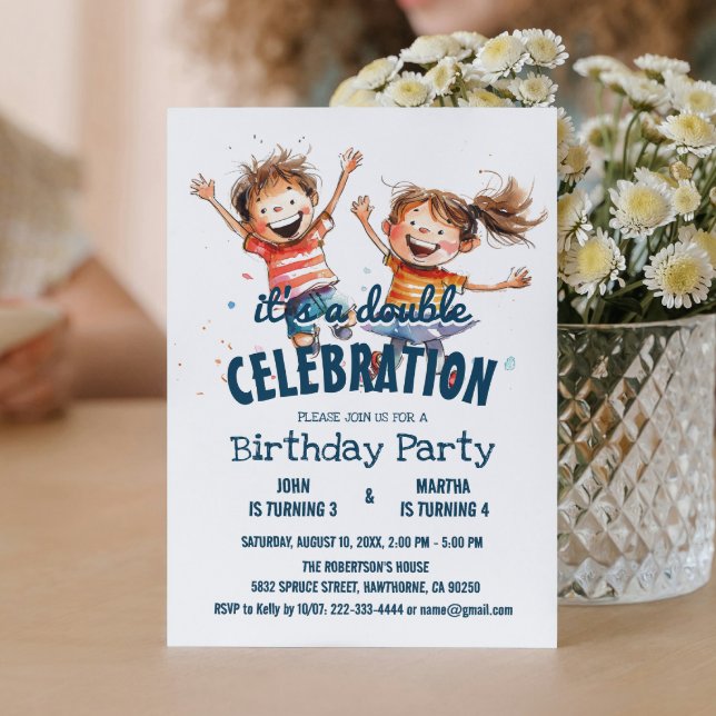 Invitación Dos niños felices fiesta de cumpleaños doble (Subido por el creador)