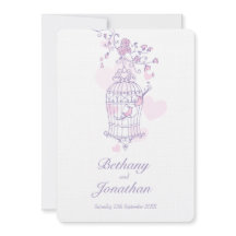 Dos pájaros rosados abren corazones de pájaros bod