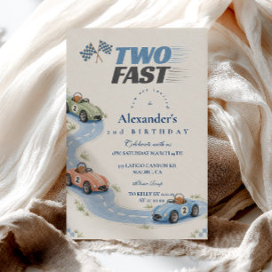 Invitación Dos rápidos coches de carreras de pastel de cumple