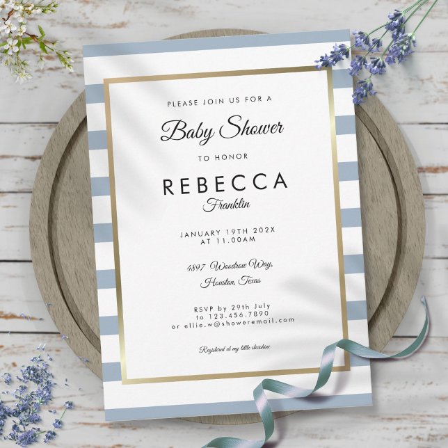 Invitación Ducha de bebé azul polvoriento con raya dorada (Dusty Blue Stripe Gold Baby Shower Invitation)