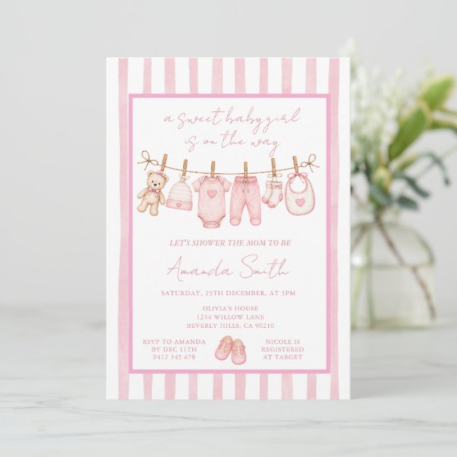 Invitación Ducha de bebé de línea de ropa colgante rústica de (Anverso de pie)