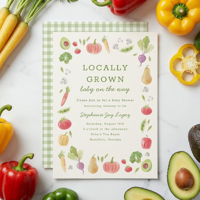 Invitación Ducha de bebé de verduras de mercado de agricultor (Locally Grown baby shower invitation with hand-drawn watercolour vegetables)
