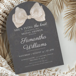 Invitación Ducha de Boda de Coqueta Oscura con Lazo de Encaje