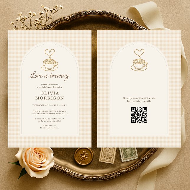 Invitación Ducha de novia con código QR Gingham Love is Brewi (Subido por el creador)