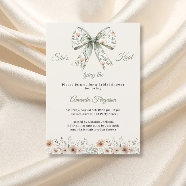 Invitación Ducha de novia con flores neutrales y lazo verde m (Subido por el creador)
