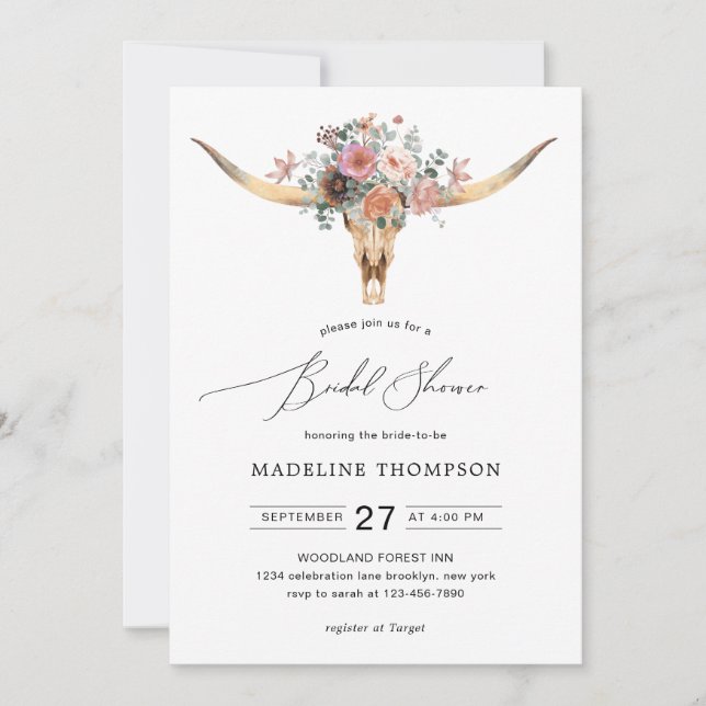 Invitación Ducha de novia floral de cráneo bohemio de vaca (Anverso)