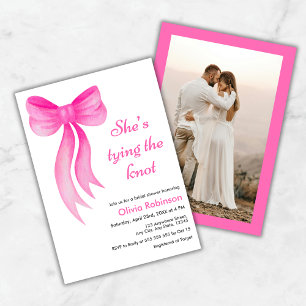 Invitación Ducha de Novia Foto Lazo Rosa Ella Está Atando el 
