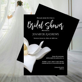 Invitación Ducha de novia Magnolia blanca y negra elegante