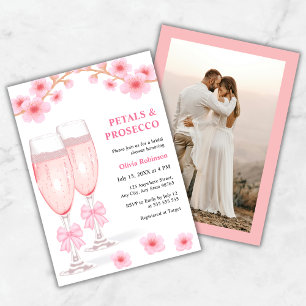 Invitación Ducha de Novia Pétalos Florales Rosados y Prosecco