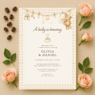 Invitación Ducha de parejas de ropa de bebé que está preparan