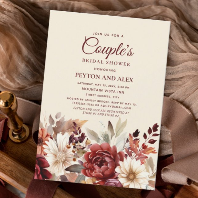 Invitación Ducha nupcial de pareja floral de crema de borgoña (Boho, burgundy and cream-colored floral bridal shower invitation)