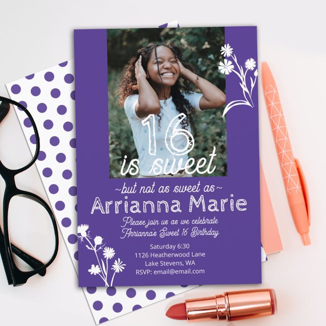 Invitación Dulce 16 morado, fiesta de cumpleaños de las flore (purple sweet 16 sixteen party invitation, floral botanical wild flowers photo 16th birthday invite)