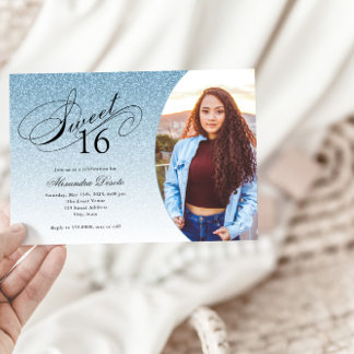Invitación Dulce 16 Purpurina azul claro de cumpleaños Glam P