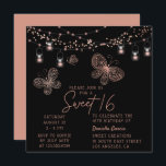 Invitación Dulce 16 Rosa Moda de mariposa dorada Cumpleaños m<br><div class="desc">Sweet 16 Rosa Moda de mariposa dorada Invitaciones modernas a los cumpleaños presentan elegantes mariposas de rosa dorada con luces de cuerda sobre un fondo negro con la información de Invitación Sweet 16 debajo. Personalice editando el texto en los cuadros de texto. Diseñado por ©Evco Studio www.zazzle.com/store/evcostudio</div>