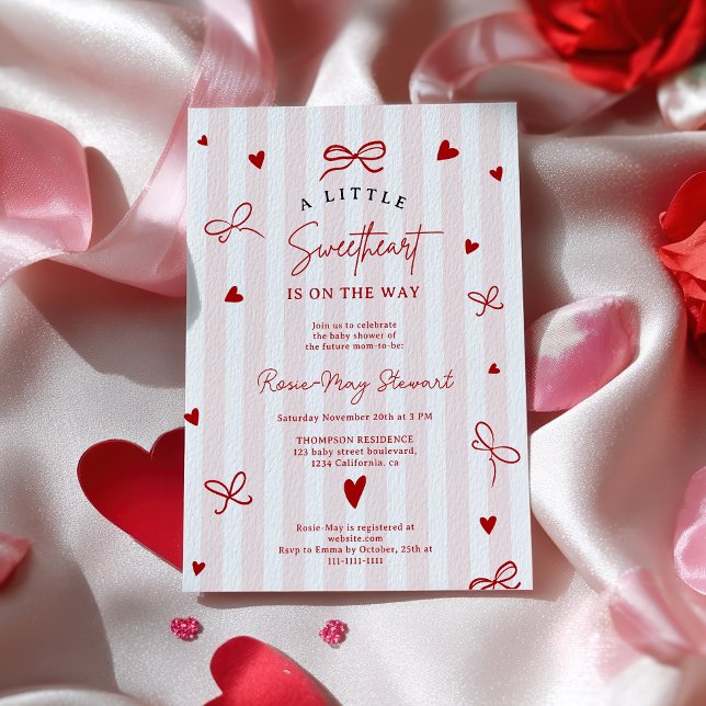 Invitación Dulce Corazoncito Fiesta de Revelación de Bebé San (Little Sweetheart Red Heart Valentine Baby Shower Invitation)