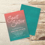 Invitación Dulce de gradiente coral y Verde azulado 16 Invita<br><div class="desc">Esta elegante invitación dulce de 16 años cuenta con un fondo de coral y un degradado verde azulado que le da un aspecto sutil de grunge/weathered y la palabra "Sweet Sixteen" (Dieciséis dulces) en un estilo de escritura de pincel moderno. Los colores coral y verde azulado lo convierten en una...</div>