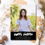 Invitación Dulce Dieciséis Fotos Fiesta de Cumpleaños<br><div class="desc">Divertido diseño de fotos en blanco y negro dulce dieciséis invitaciones de fiesta de cumpleaños. Personalizar con los detalles y la foto de su fiesta. Si necesitas ayuda con la plantilla,  contáctame - me encantaría ayudar.</div>