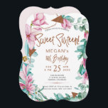 Invitación Dulce Dieciséis glam floral rosa 16 cumpleaños fie<br><div class="desc">Clásico patrón de invitación dulce dulce de 16 modas sobre un fondo blanco claro (editable) con flores de magnolia rosa rubor con follaje de eucalipto verde sabio y azul menta y hojas y escritura de tipografía caprichosa de purpurina de cobre. Personalízalo con tus detalles! La invitación es adecuada para la...</div>