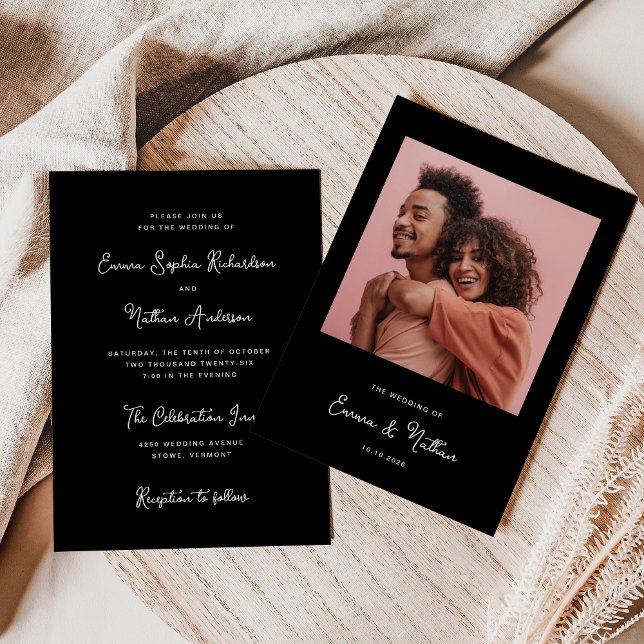 Invitación Dulce negro y caprichoso | Boda simple de fotos (An elegant, dark black wedding invitation with your photo and white vintage style script)