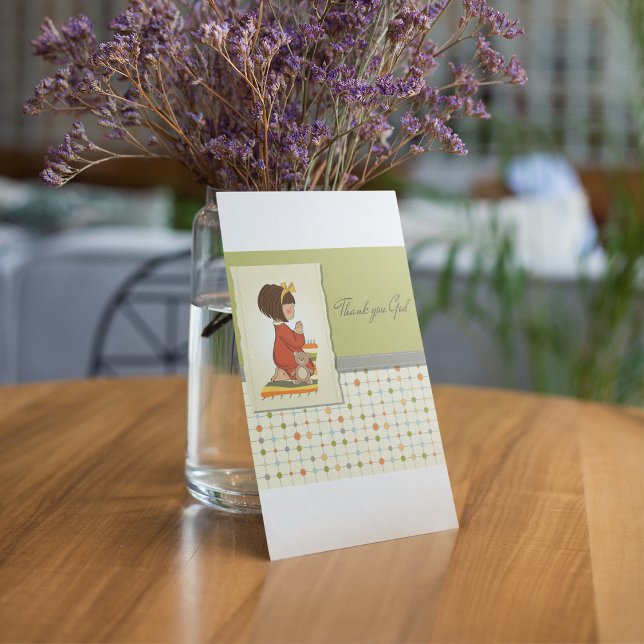 Invitación Dulce niña orando gracias Dios (Subido por el creador)