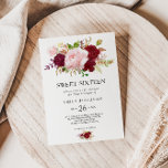 Invitación Dulce Tropical Rojo Dieciséis Cumpleaños<br><div class="desc">Esta invitación de fiesta de 16 años de dulce tropical rojo es perfecta para una elegante celebración de 16 años. El artístico diseño del marsala incluye acuarelas,  rosas verdes,  rosas,  borgoñas y ruidosos,  decorados con plantas verdes y cuidadosamente distribuidos en un elegante y radiante ramo de flores.</div>