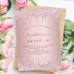 Invitación Dulces 16 goteos de rosa polvorientos rosa<br><div class="desc">Una invitación moderna,  elegante y glamurosa para una fiesta de 16 y 16 años de chica. Un rosa polvoriento,  fondo rosa con un falso goteo purpurina,  pinta goteando. El nombre se escribe con un guión de estilo con letras a mano. Personalice y agregue los detalles de su fiesta.</div>